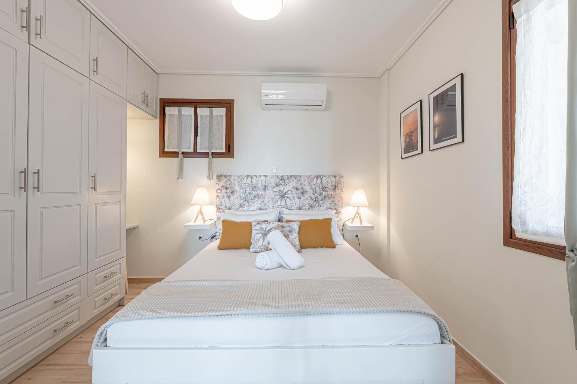Paralio Astros Beachfront Suites 卡西罗彼卡多 外观 照片