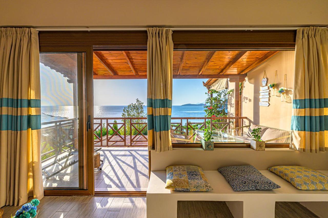 Paralio Astros Beachfront Suites 卡西罗彼卡多 外观 照片