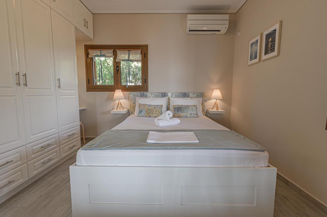 Paralio Astros Beachfront Suites 卡西罗彼卡多 外观 照片