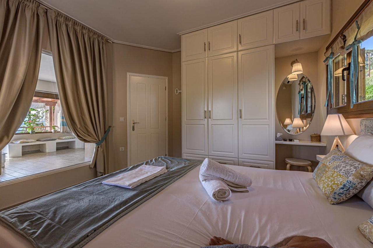 Paralio Astros Beachfront Suites 卡西罗彼卡多 外观 照片