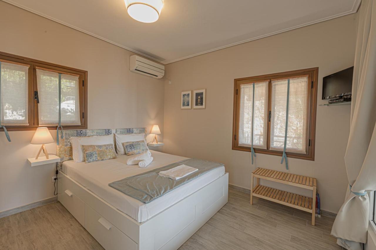 Paralio Astros Beachfront Suites 卡西罗彼卡多 外观 照片